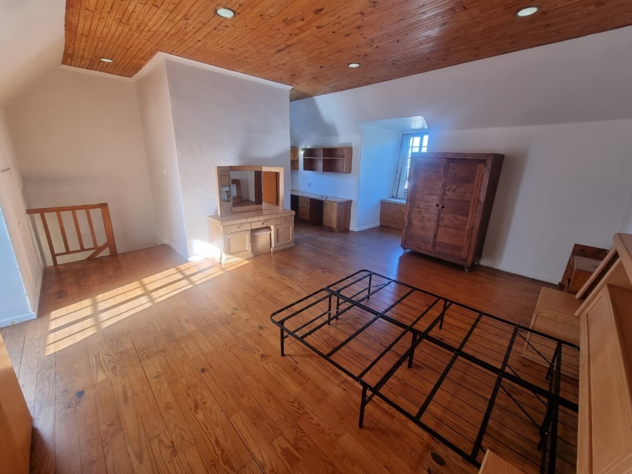 2 Bedroom Property for Sale in Claremont Western Cape